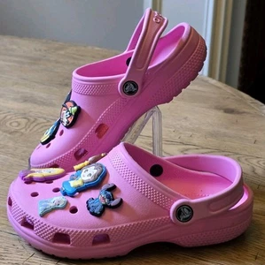 Zuecos Crocs Clásicos Rosa Zapatos Sin Cordones 10 Dijes Disney Niños Talla J 3 Impermeables - Imagen 1 de 12