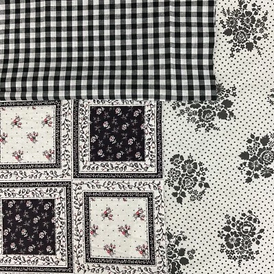 Vintage floral and gingham fabric lot 4 panels sewing crafting stash - Image 1 of 4