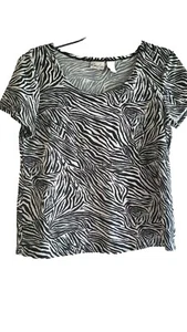 KIM ROGERS Stretch Knit Tee - PL - Scoop Neck, Short Sleeves, Straight Hem - Picture 1 of 3