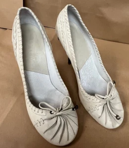 Dior Bone Leather Whip Stitch Tooled Leather Bone Heel Pump Size 8.5 - Picture 1 of 16