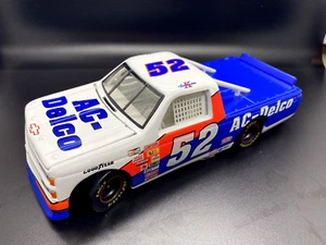 Action Ken Schrader 1995 #52 Limited Edition 1:24 Race Truck AC-Delco - Picture 1 of 2