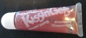 VINTAGE CUTEX KISSIN' GELS LIP GLOSS STRAWBERRY CHEESECAKE - Picture 1 of 2