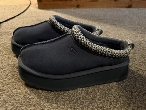 Ugg Tazz Size 5 - Picture 1 of 6
