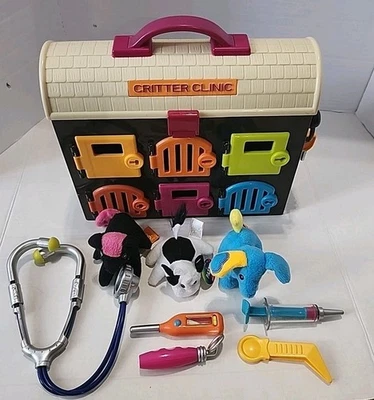B. Critter Clinic - Toy Vet Set - Animal Hospital with Keys, Pets & Accessories! - Image 1 of 4