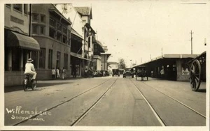 indonesia, JAVA SOERABAIA, Willemskade, Bike Cars (1920s) RPPC Postcard - Picture 1 of 2