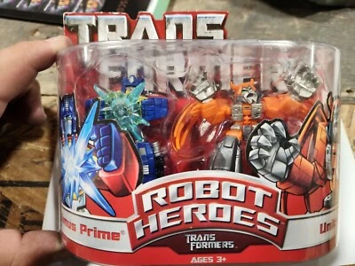 Hasbro Transformers 2006 Robot Heroes: Optimus Prime & Unicron Action Figure - Image 1 of 4