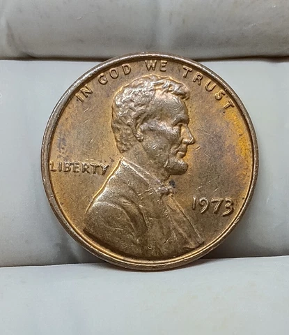 1973 Lincoln Memorial Penny Large "FG" Raised Edges "XTRA PILLARS" Cover