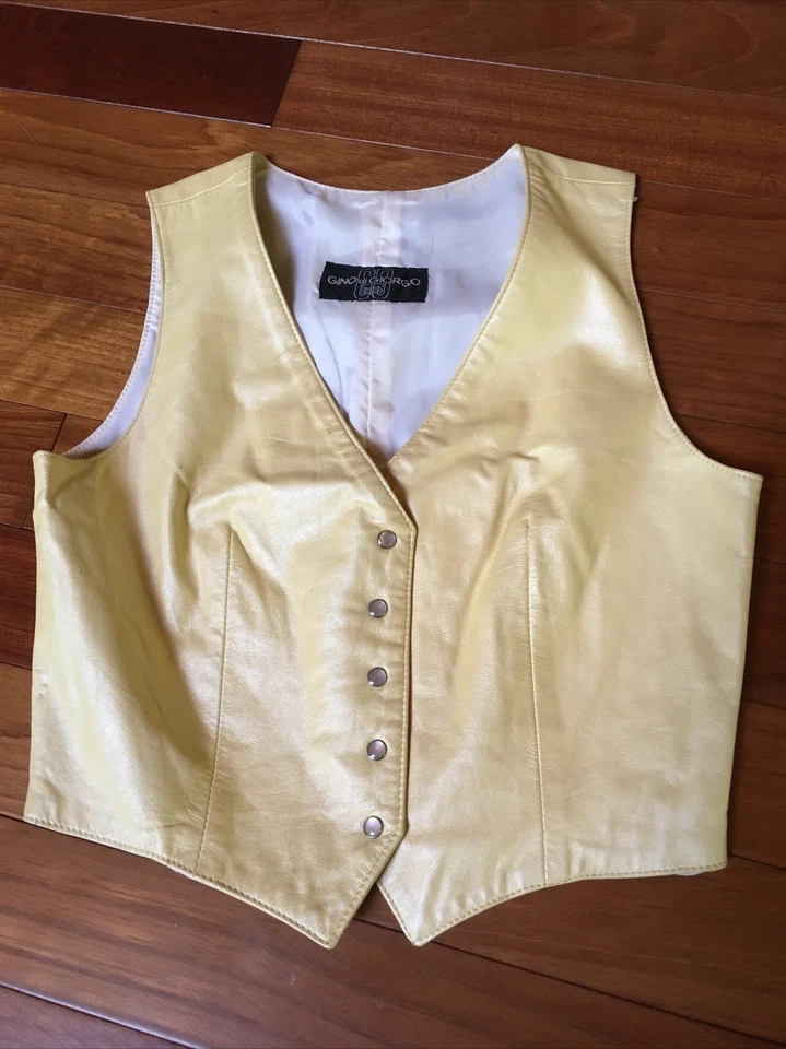 Chaleco de cuero Early2000 busto de mujer 34” chaleco de cuero perlado Foto 1 de 2
