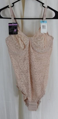 Prendas moldeadoras de encaje Bali para mujer encaje 'N suave control firme palo de rosa talla 36C Foto 1 de 3