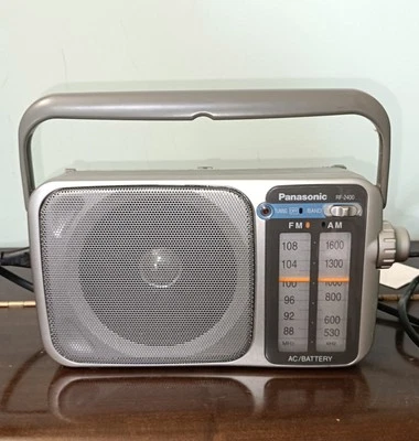 Panasonic RF-2400D Vintage AM/FM Radio Silver Tested  Excellent Condition  - Image 1 of 4