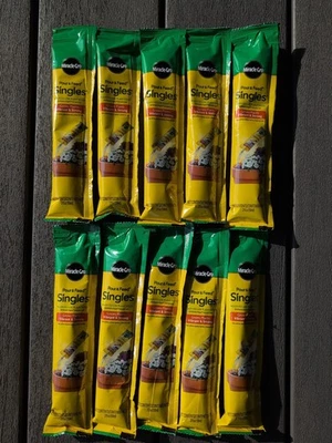 10pk Miracle-Gro Pour & Feed Singles Liquid Plant Food for Potted Plants 2 oz  - Image 1 of 4