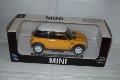 New-Ray Mini Cooper Yellow/white roof 2001 Collection  1/32 Scale Die-Cast Boxed - Image 1 of 4