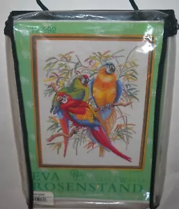Eva Rosenstand/Clara Waever Kit punti croce contati PAPPAGALLO TRIO 52x68 cm NUOVO - Foto 1 di 5