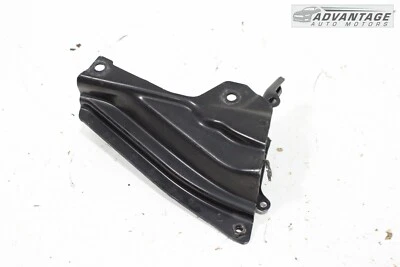 Subchasis delantero derecho 2015-2019 SUBARU OUTBACK AWD SOPORTE DE REFUERZO OEM Foto 1 de 4