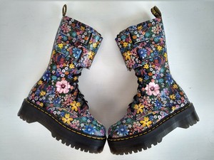 Las mejores ofertas en Dr. Martens mitad de la pantorrilla Mid (2-2.9  pulgadas) altura del tacón botas para mujeres | eBay