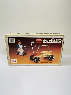 RARO! Nuevo Vintage RADIO FLYER Madera EE. UU. Pequeño Triciclo 310 Juguete de Montar Modelo Nuevo en Caja Foto 1 de 4