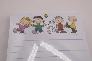 PEANUTS Charlie Brown SNOOPY Lucy NOTEPAD 100 Sheets MAGNETIC REFRIGERATOR NWT - Picture 1 of 3
