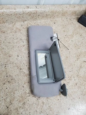 Viseira solar direita passageiro sem iluminação compatível com 00-01 CAMRY 302528 - Imagem 1 de 4