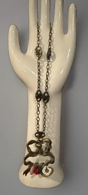 "Collar Botones de Abuela Tono Latón 12"" Botones en Arco Dije Granny Core" Foto 1 de 4