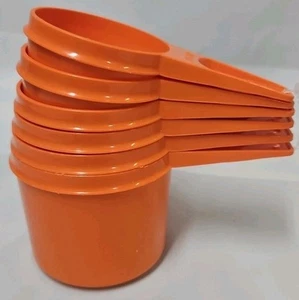 Vintage Tupperware Measuring Cups Set of 6 Orange Tangerine Sz 1/4 To 1 Cup GUC - Picture 1 of 9