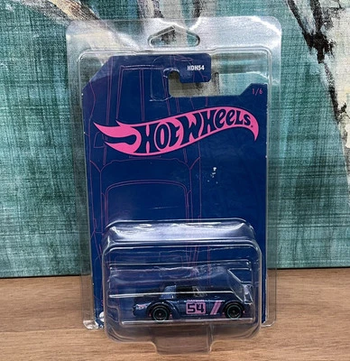 Hot Wheels Pearl and Chrome Datsun Fairlady 2000 1:6 Toy Car - HDH54 w/Protector - Image 1 of 4