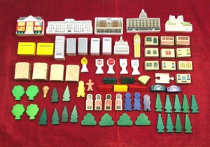 EUC Lot Of 75 Wooden Accessories  Buildings for Toy Wood Train Railway  