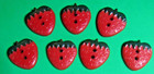 (7)  STRAWBERRY GARDEN FRUIT RED PLASTIC 5/8" 2-HOLE NOVELTY CRAFT BUTTONS-E551
