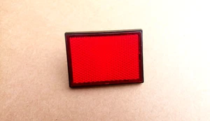 HONDA CBX1000 SUPERSPORT - NEW REPLACEMENT REAR MUDGUARD RED REFLECTOR - Picture 1 of 4