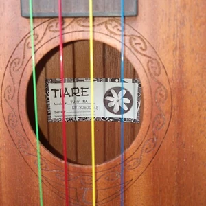 Tanglewood TANGLEWOOD UKULELE COLORED STRINGS - Picture 1 of 4