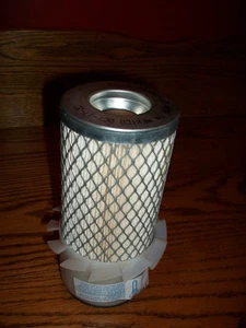 Filtro de aire Kubota genuino 70000-11221--Nuevo sin usar como se muestra--Se envía GRATIS - Imagen 1 de 2