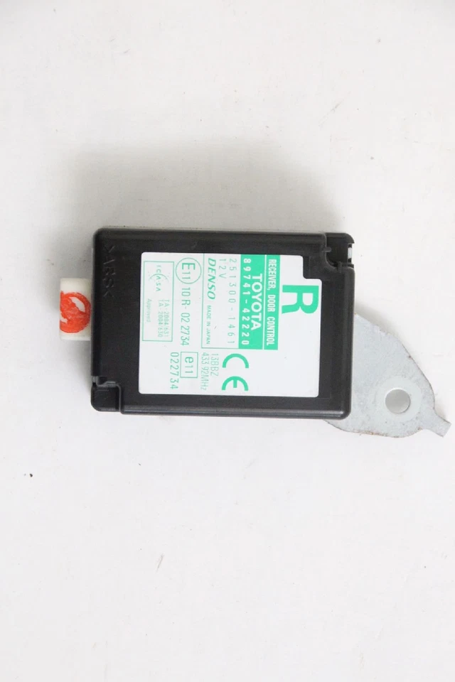 Unità di controllo centrale Toyota RAV 4 III SA CA 2.2 14403 - Immagine 1 di 3