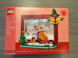 Lego Christmas Picture Frame Set 40702 GWP Retired Limited Edition New In Box. - Picture 1 of 6