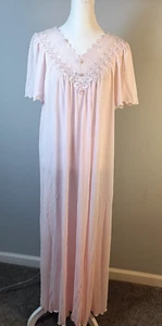 De colección. Camisón Shadowline M Rosa Hasta el Suelo Cuello en V Floral Encaje Completo y Fluido - Imagen 1 de 10