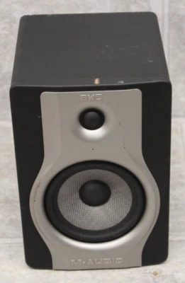 M-Audio BX5 Carbon 5" inch Powered Studio Monitor Speaker Only FOR PARTS/REPAIR - Image 1 of 2
