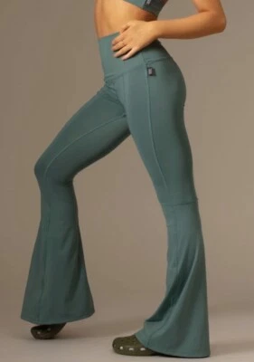 Tiger Friday Mujer XS Ropa de Baile Retro Hippie Acampanada Leggings en Espuma de Mar Foto 1 de 4