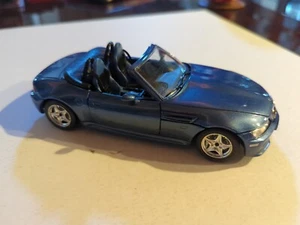 Burago 1996 BMW M Roadster (Blue) 1/24 Scale Model - Picture 1 of 6