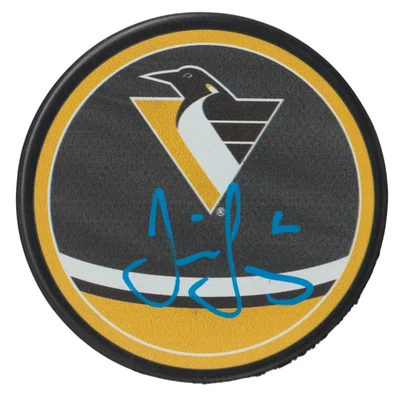Jaromir Jagr Signed Penguins Reverse Retro Puck Beckett Witness BAS COA - Image 1 of 2