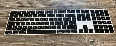 Apple Magic Keyboard mit Touch ID und Ziffern­block für Mac Modelle - Bild 1 von 4