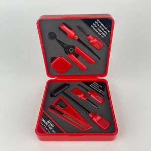 Mini Estuche de Herramientas Juego de 8 Piezas TC-81 Herramientas de Mano Rojo Estuche Rígido Sierra Destornillador Alicates - Imagen 1 de 4