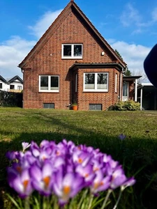 Einfamilienhaus von privat zu verkaufen - Bild 1 von 1