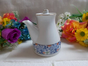 LOVELY DAIICHI TEAPOT - LOVELY PATTERNS - CHINA 11 cm HIGH VGC # 897 - Picture 1 of 10