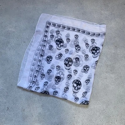 Alexander McQueen Negro Blanco Seda Gasa Calavera Bufanda Excelente Foto 1 de 4