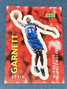 E553 1997-98 Upper Deck European Stickers Kevin Garnett #77 HOF - Picture 1 of 2