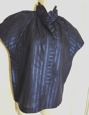 Nova BLUSA A SHIRT THING Stella gola babado listra azul, tamanho P - Imagem 1 de 4