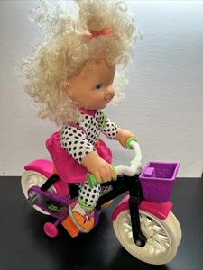 VINTAGE 1991 KENNER STACY TWO WHEELER DOLL BIKE-TRAINING WHEELS Retro G1 - Picture 1 of 11