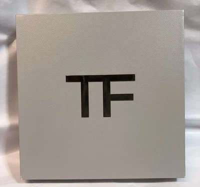 Juego de 3 piezas Tom Ford Soleil Look Sheer Cheek Duo + aceite corporal + bálsamo labial Frost Nuevo en caja Foto 1 de 4