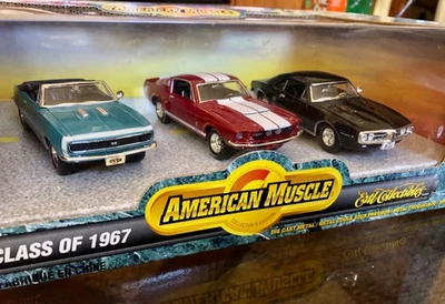 ERTL 67 级套装 1/43 压铸 '67 Camaro SS 396,Firebird and Shelby GT-350 — 第 1/4 张图片