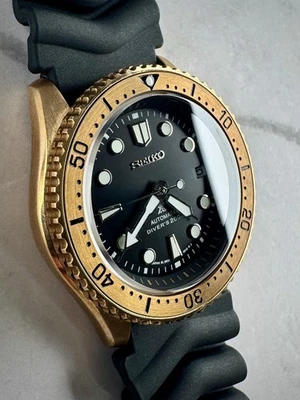 Reloj de buceo automático bronce Seiko SKX-007 - latón pátina buzos vintage prospex Foto 1 de 4