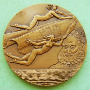 NUDE Women Flying Winged Horses Pegasus Poet Camões Death Centenary Bronze Medal - Picture 1 of 2