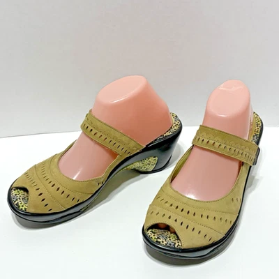 Jambu Touring Too Mary Jane Slide Mule Women’s 9.5 M Olive Green Leather 3" Heel - Image 1 of 4